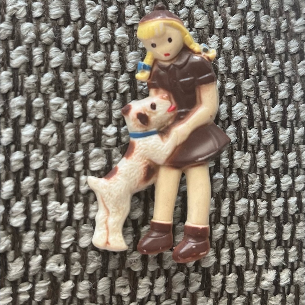 Vintage Brownie Girl Scout Pin